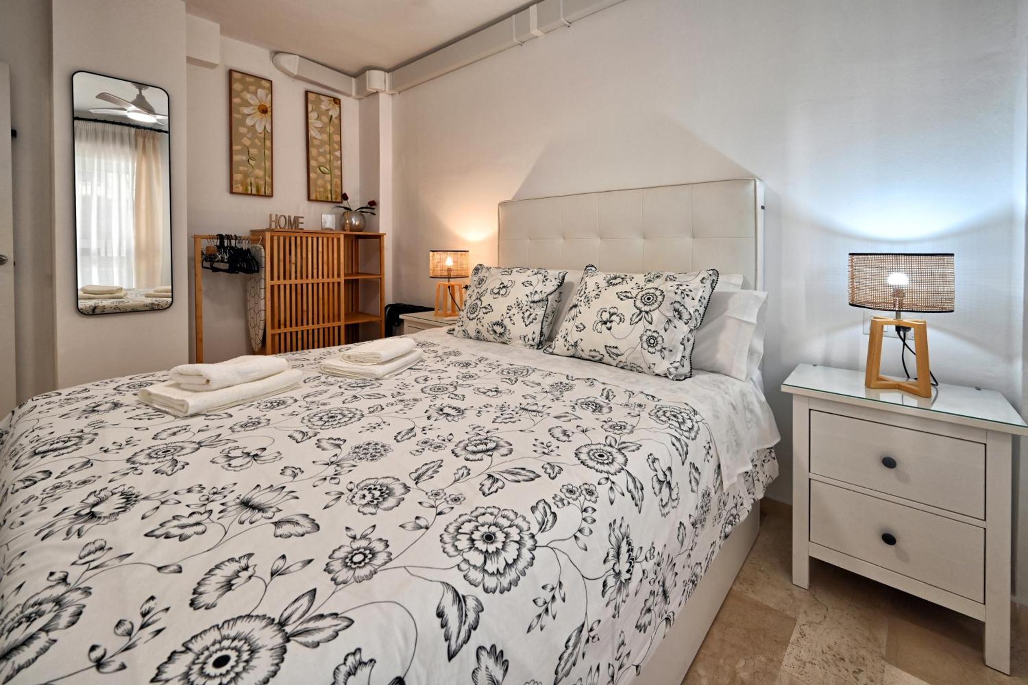 Love Rent4 Malaga Rafa Exterior photo